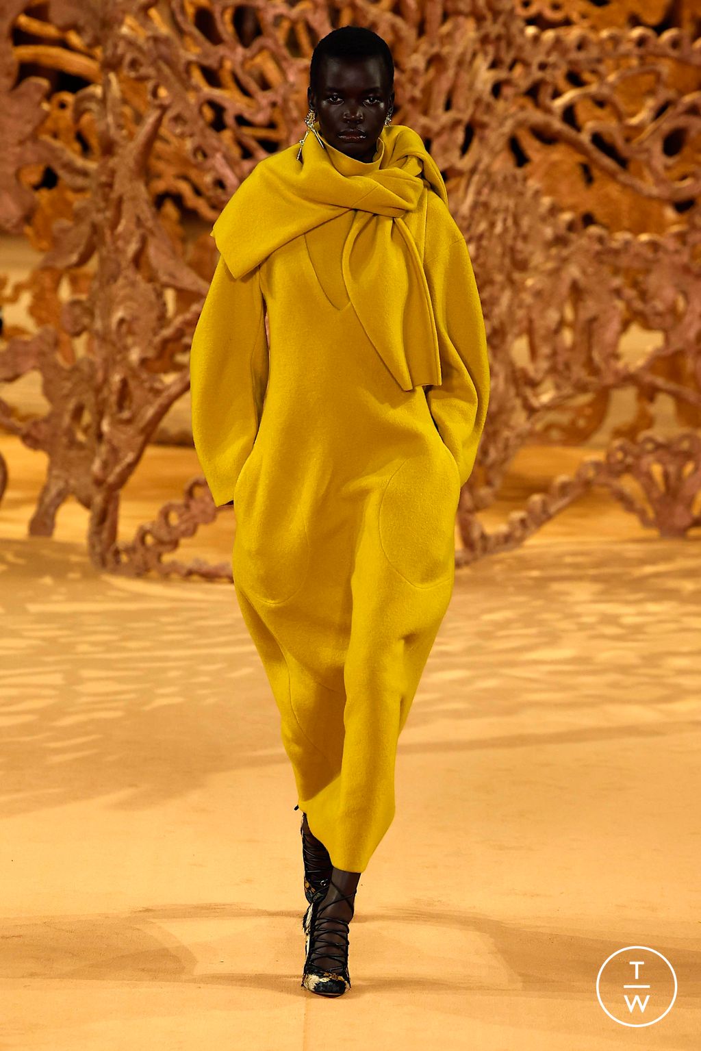 Fashion Week New York Fall/Winter 2024 look 4 from the Ulla Johnson collection womenswear