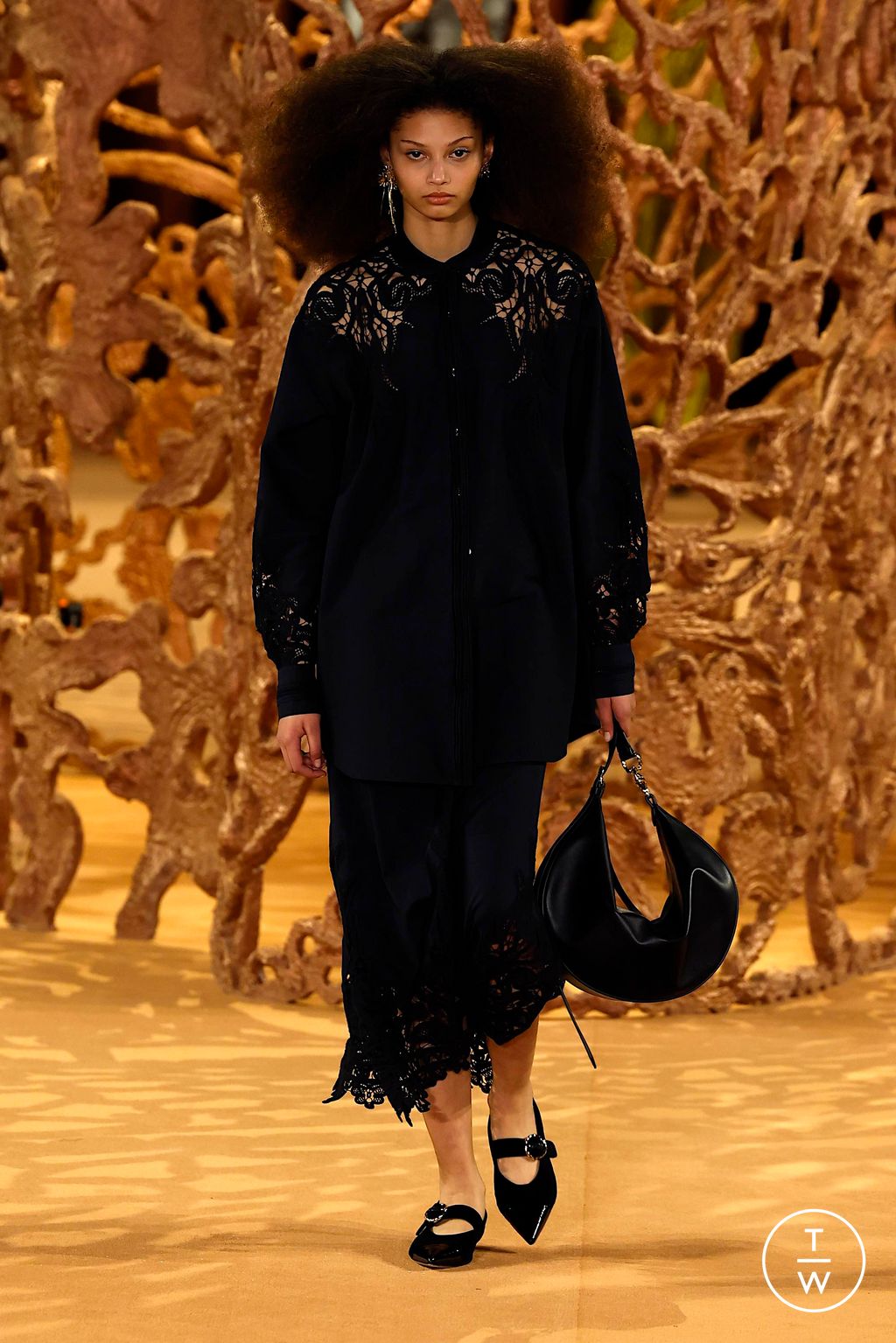 Fashion Week New York Fall/Winter 2024 look 13 from the Ulla Johnson collection 女装