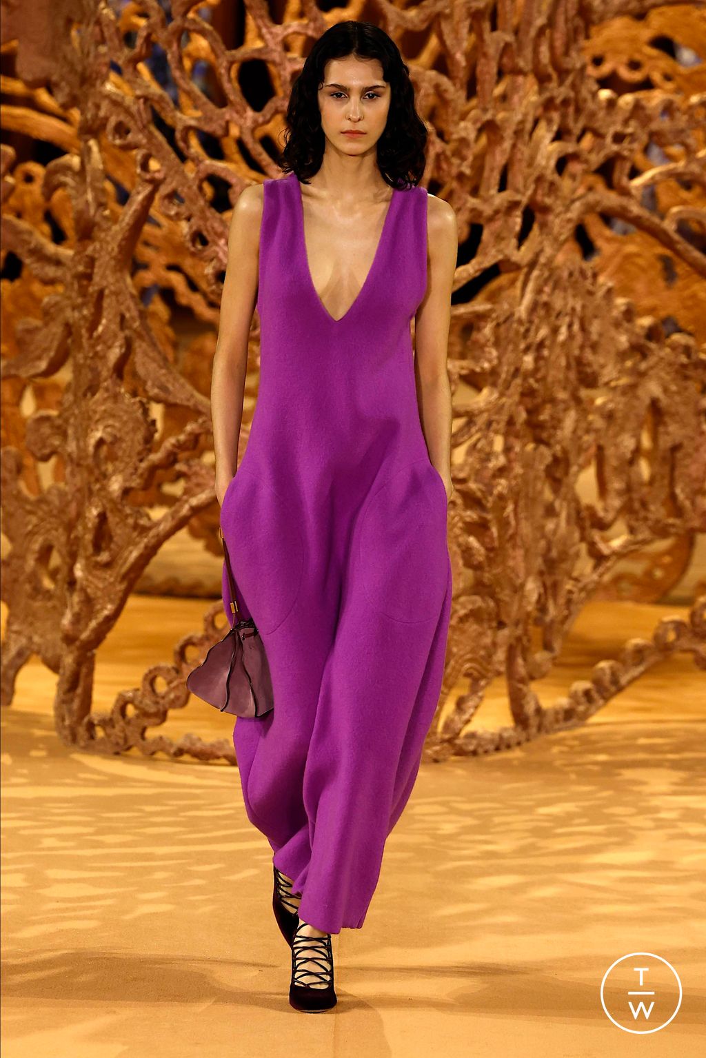 Fashion Week New York Fall/Winter 2024 look 22 from the Ulla Johnson collection 女装