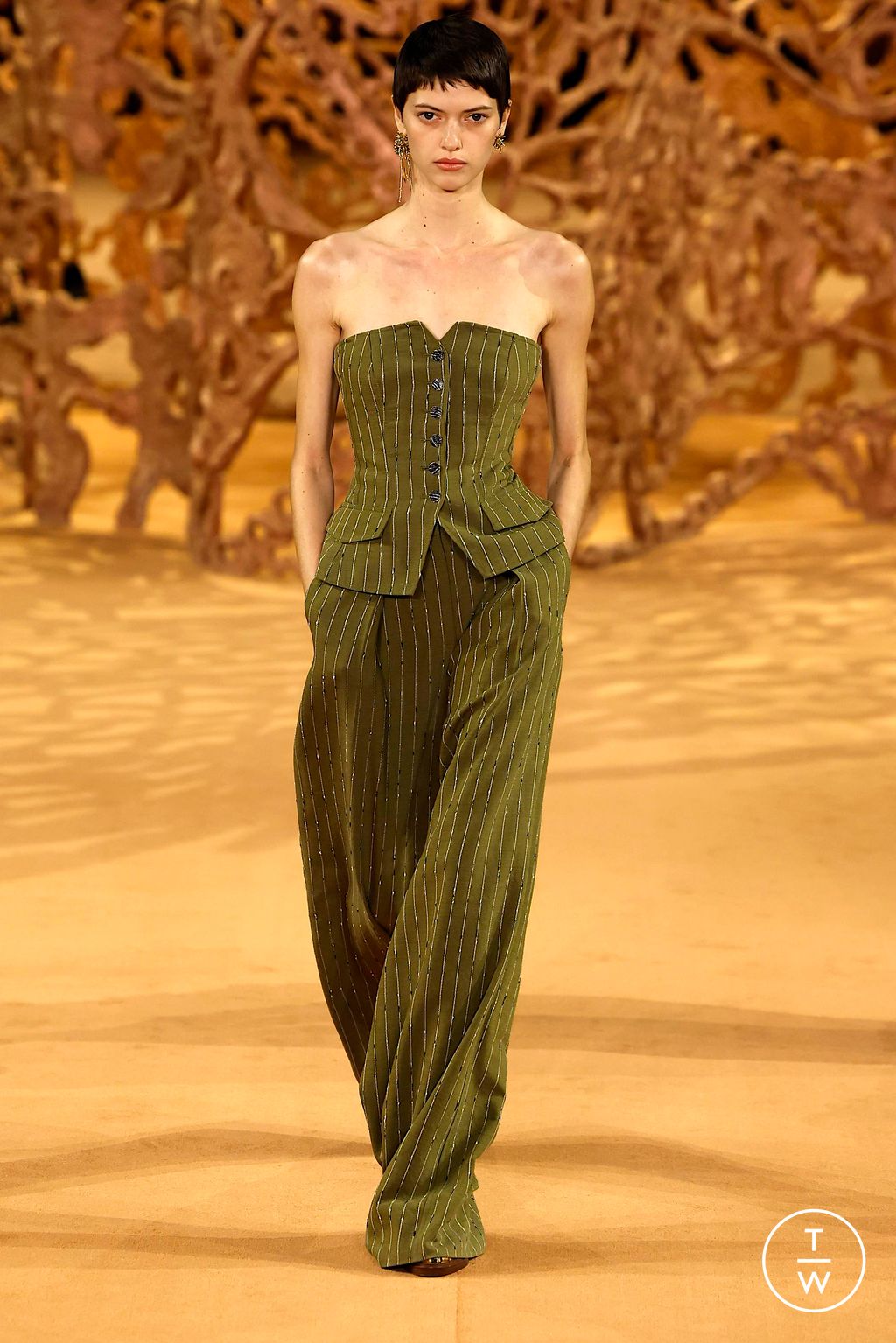 Fashion Week New York Fall/Winter 2024 look 31 from the Ulla Johnson collection 女装