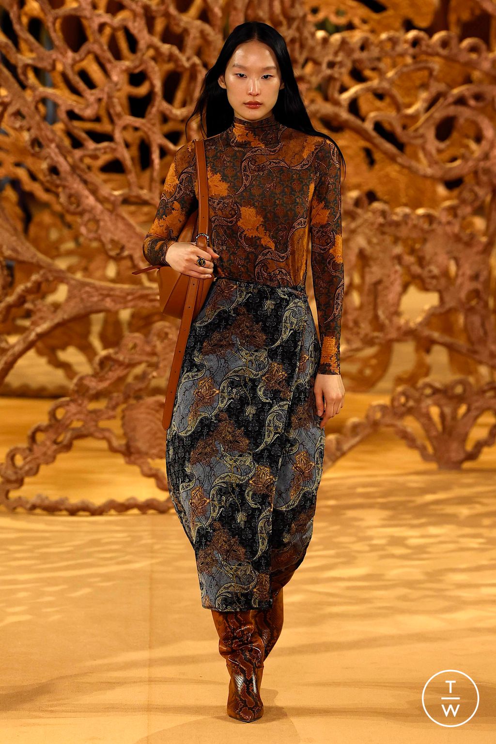 Fashion Week New York Fall/Winter 2024 look 37 from the Ulla Johnson collection womenswear