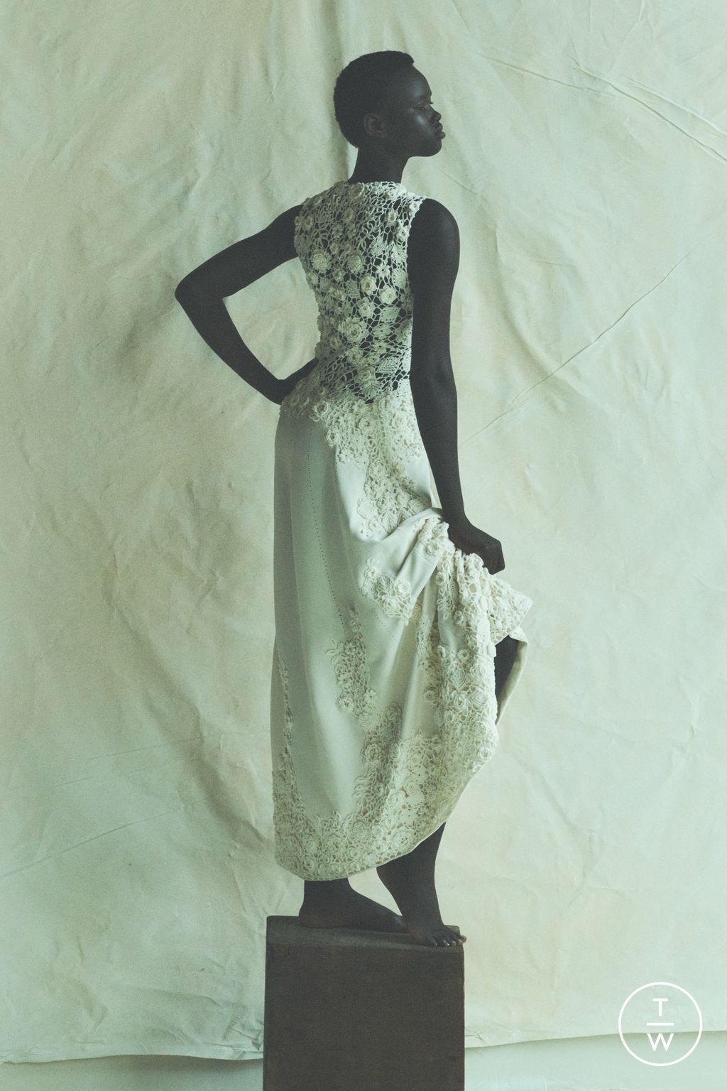 Fashion Week New York Pre-Fall 2025 look 9 from the Ulla Johnson collection womenswear