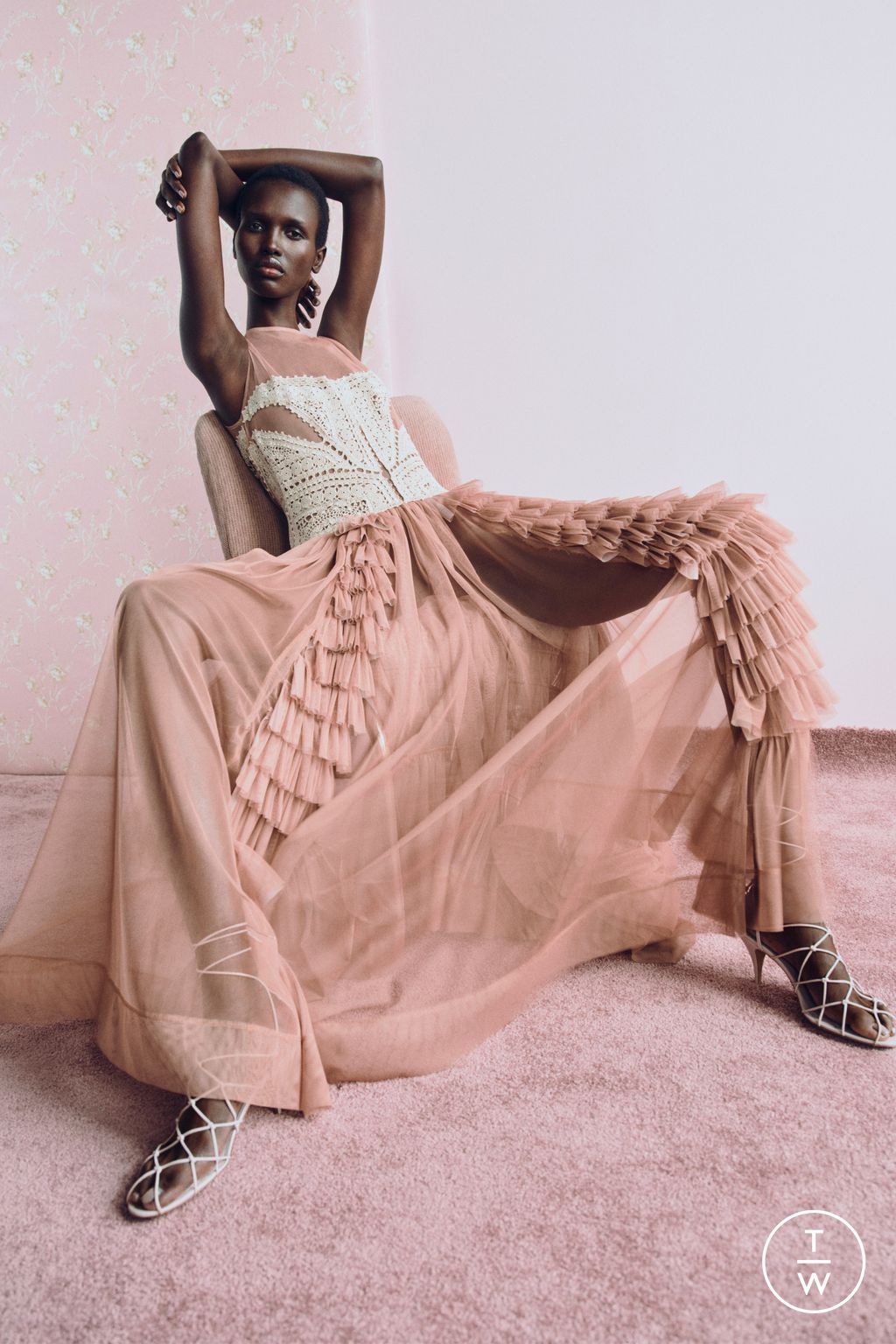 Fashion Week New York Pre-Fall 2026 look 4 from the Ulla Johnson collection 女装