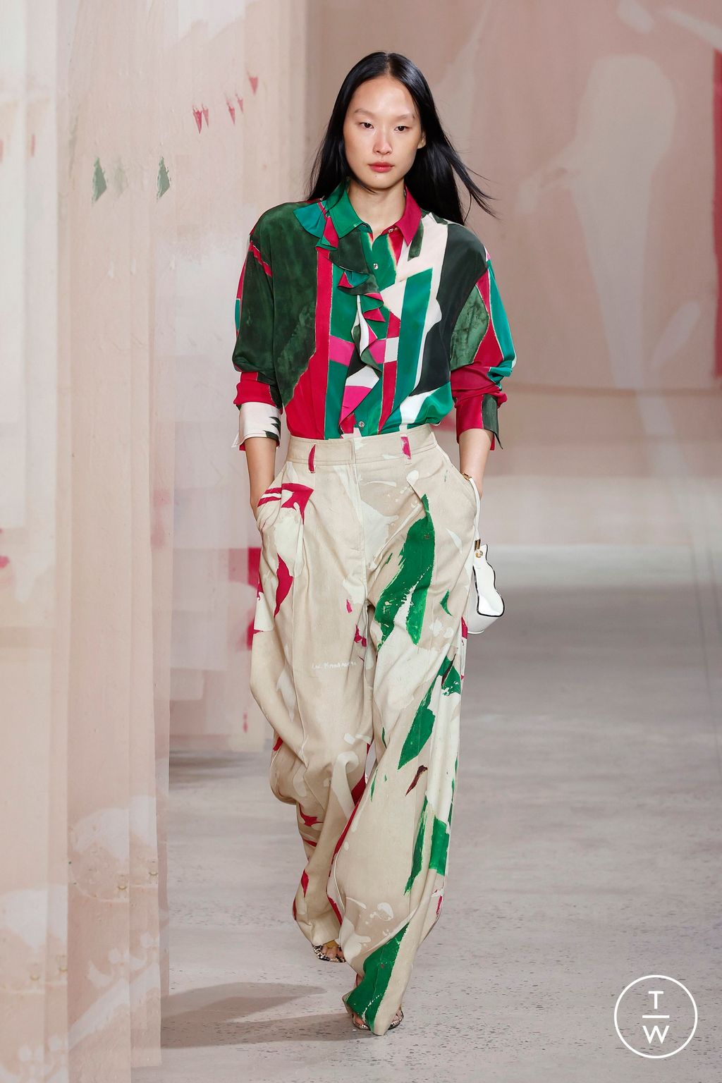 Fashion Week New York Spring-Summer 2025 look 25 from the Ulla Johnson collection womenswear