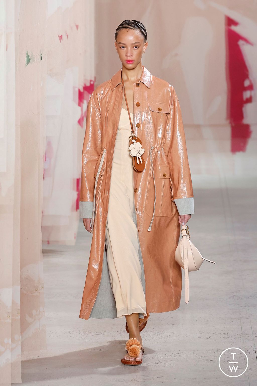 Fashion Week New York Spring/Summer 2025 look 41 from the Ulla Johnson collection 女装