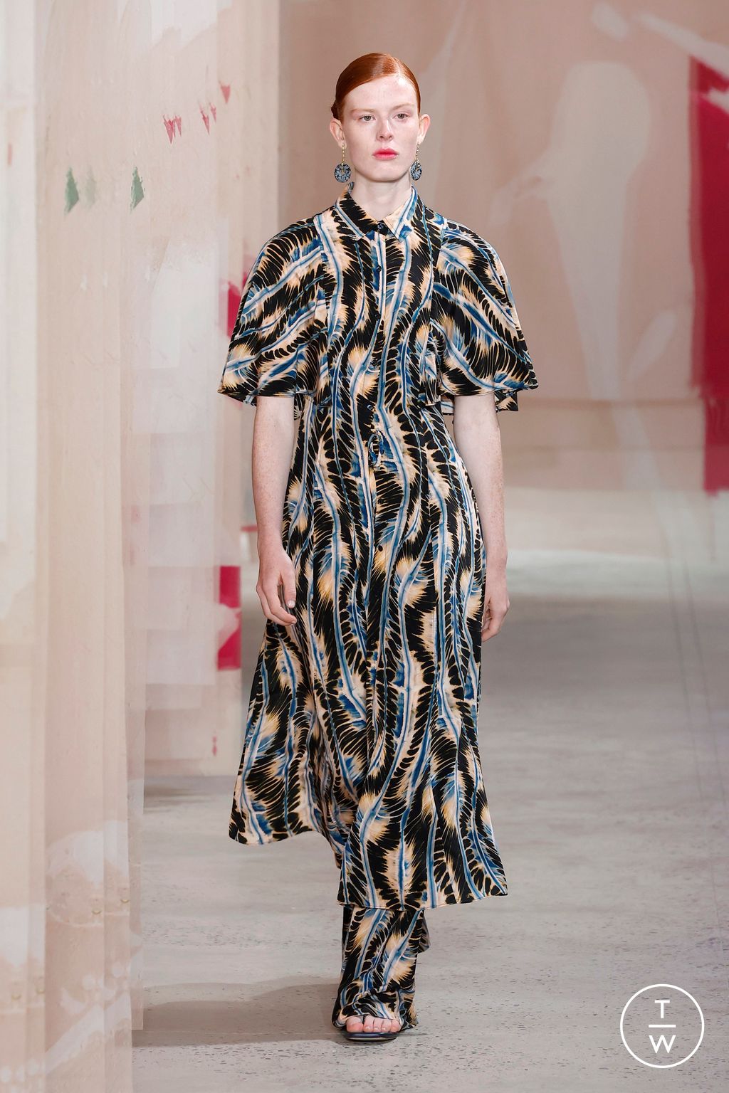 Fashion Week New York Spring/Summer 2025 look 44 from the Ulla Johnson collection 女装