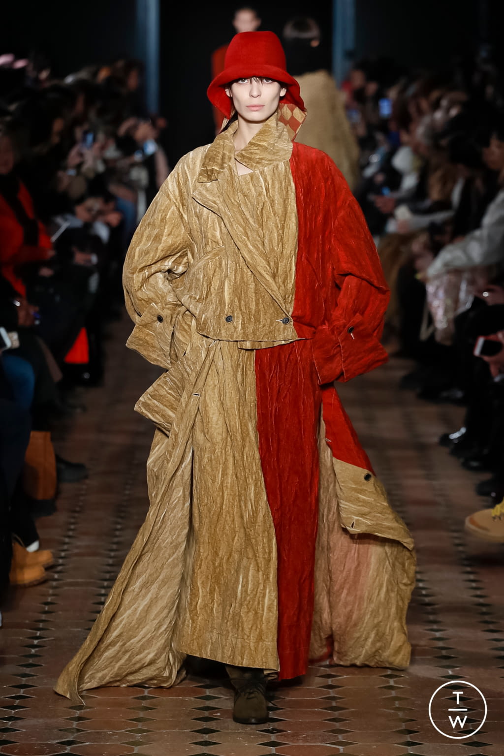 Fashion Week Paris Fall/Winter 2018 look 22 de la collection Uma Wang womenswear