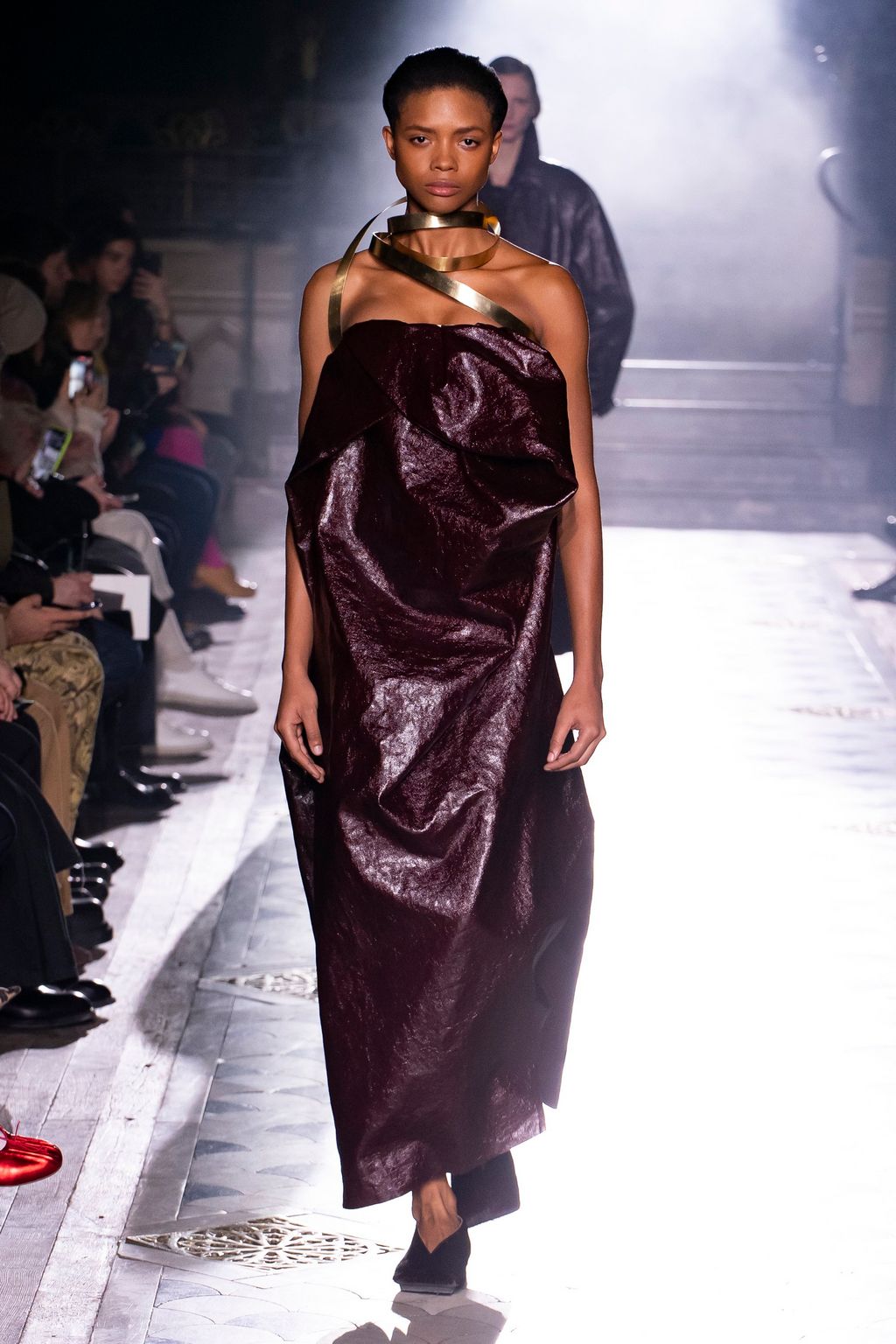 Fashion Week Paris Fall/Winter 2023 look 3 de la collection Uma Wang womenswear