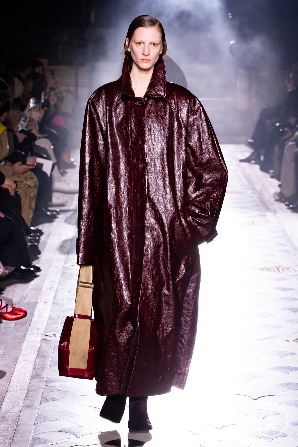 Fashion Week Paris Fall/Winter 2023 look 4 de la collection Uma Wang womenswear