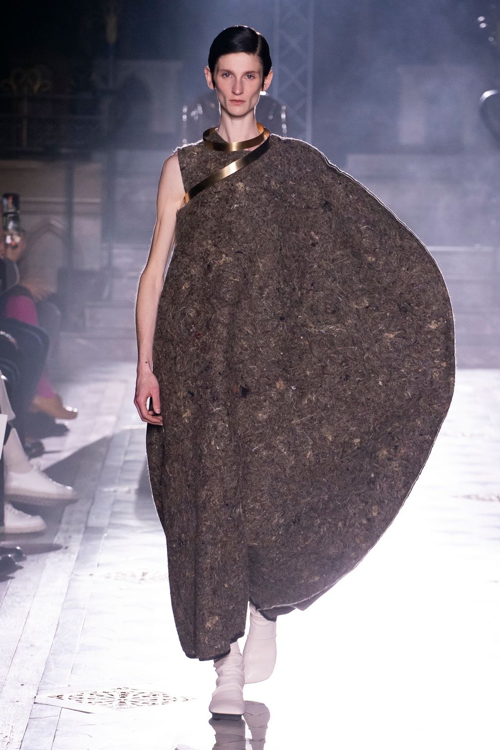 Fashion Week Paris Fall/Winter 2023 look 5 de la collection Uma Wang womenswear