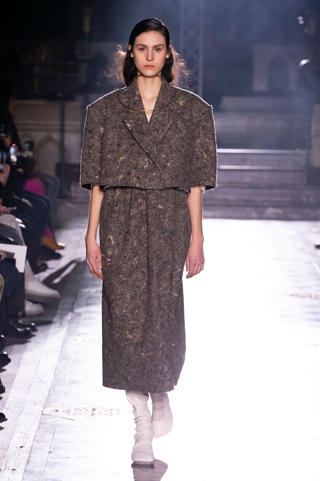 Fashion Week Paris Fall/Winter 2023 look 7 de la collection Uma Wang womenswear