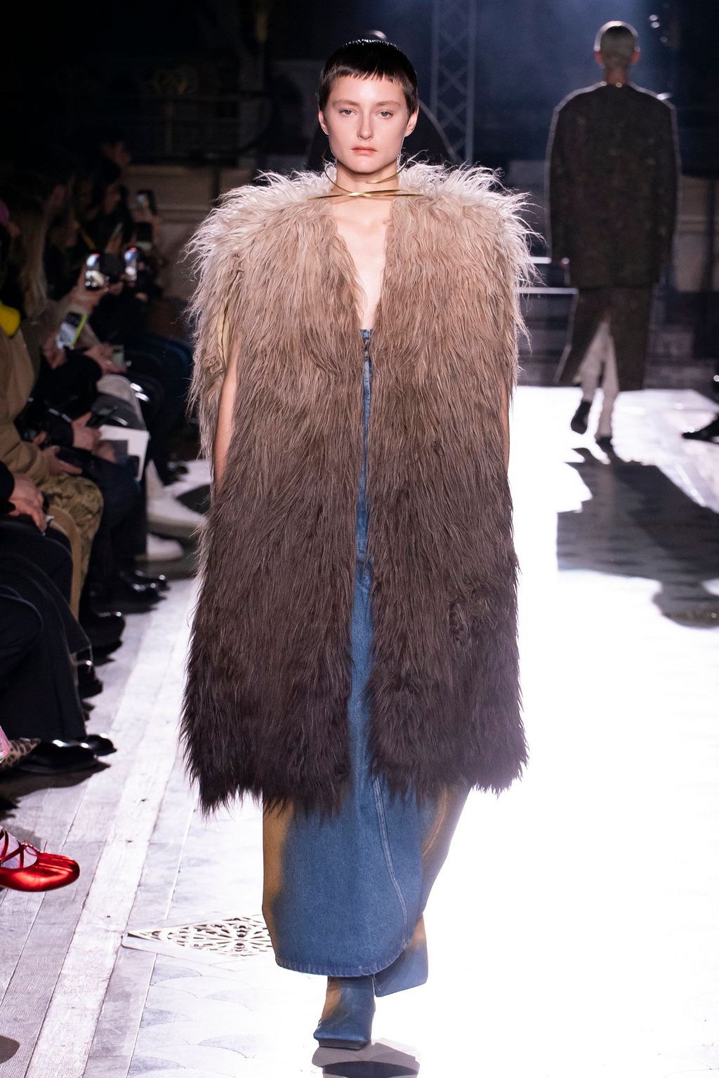 Fashion Week Paris Fall/Winter 2023 look 12 de la collection Uma Wang womenswear