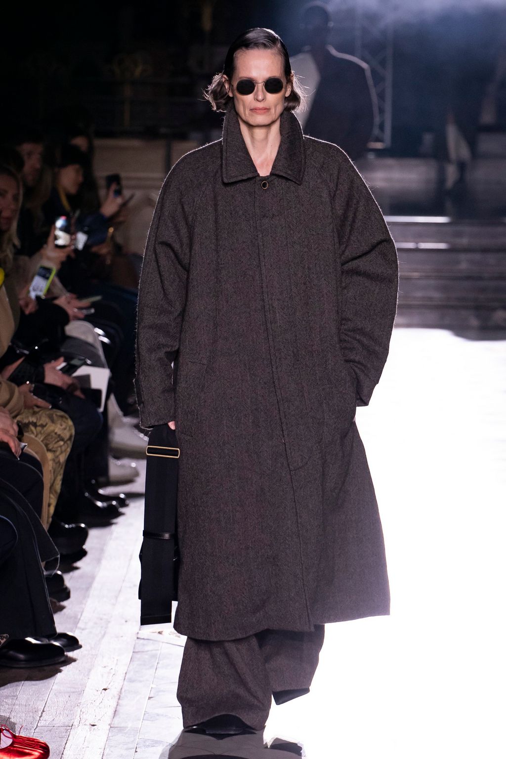 Fashion Week Paris Fall/Winter 2023 look 13 from the Uma Wang collection 女装