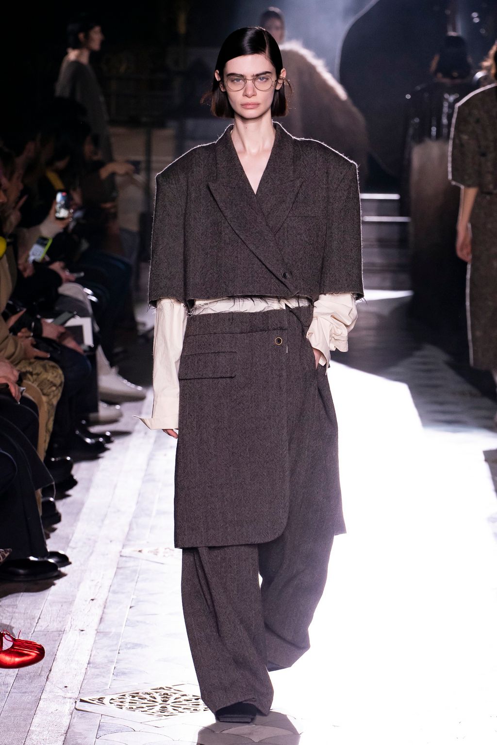 Fashion Week Paris Fall/Winter 2023 look 15 de la collection Uma Wang womenswear