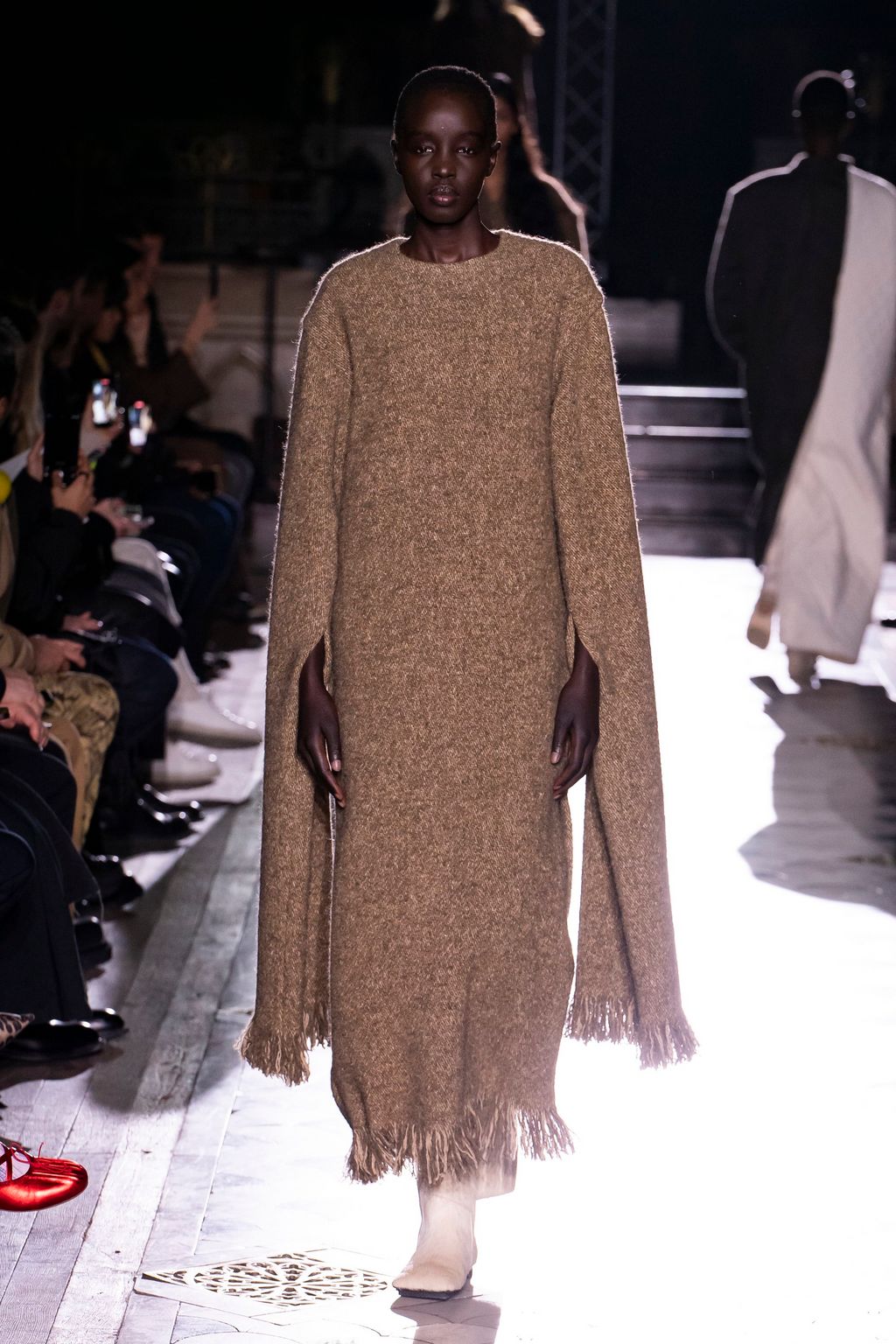 Fashion Week Paris Fall/Winter 2023 look 23 de la collection Uma Wang womenswear