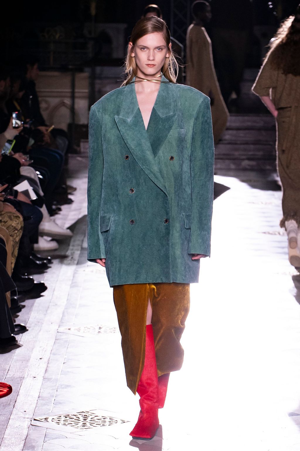 Fashion Week Paris Fall/Winter 2023 look 28 de la collection Uma Wang womenswear