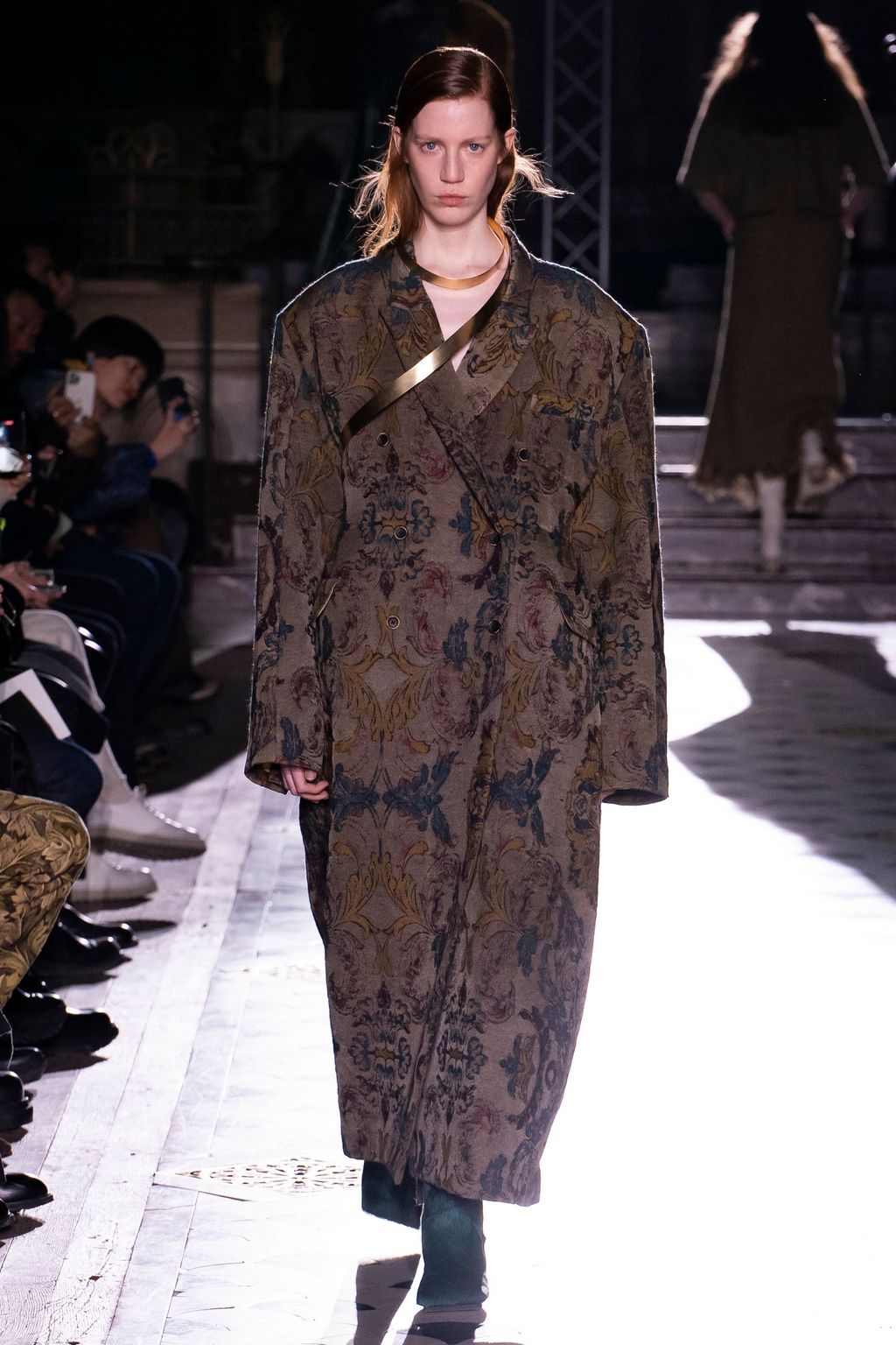 Fashion Week Paris Fall/Winter 2023 look 29 from the Uma Wang collection womenswear