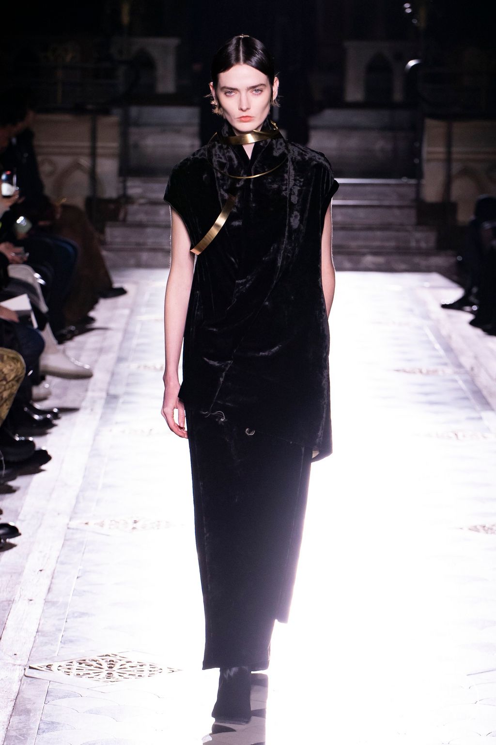 Fashion Week Paris Fall/Winter 2023 look 31 from the Uma Wang collection womenswear