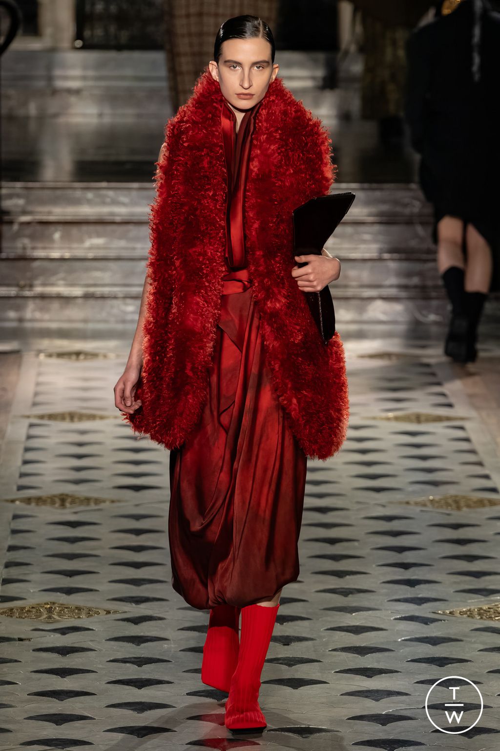 Fashion Week Paris Fall/Winter 2024 look 27 from the Uma Wang collection 女装