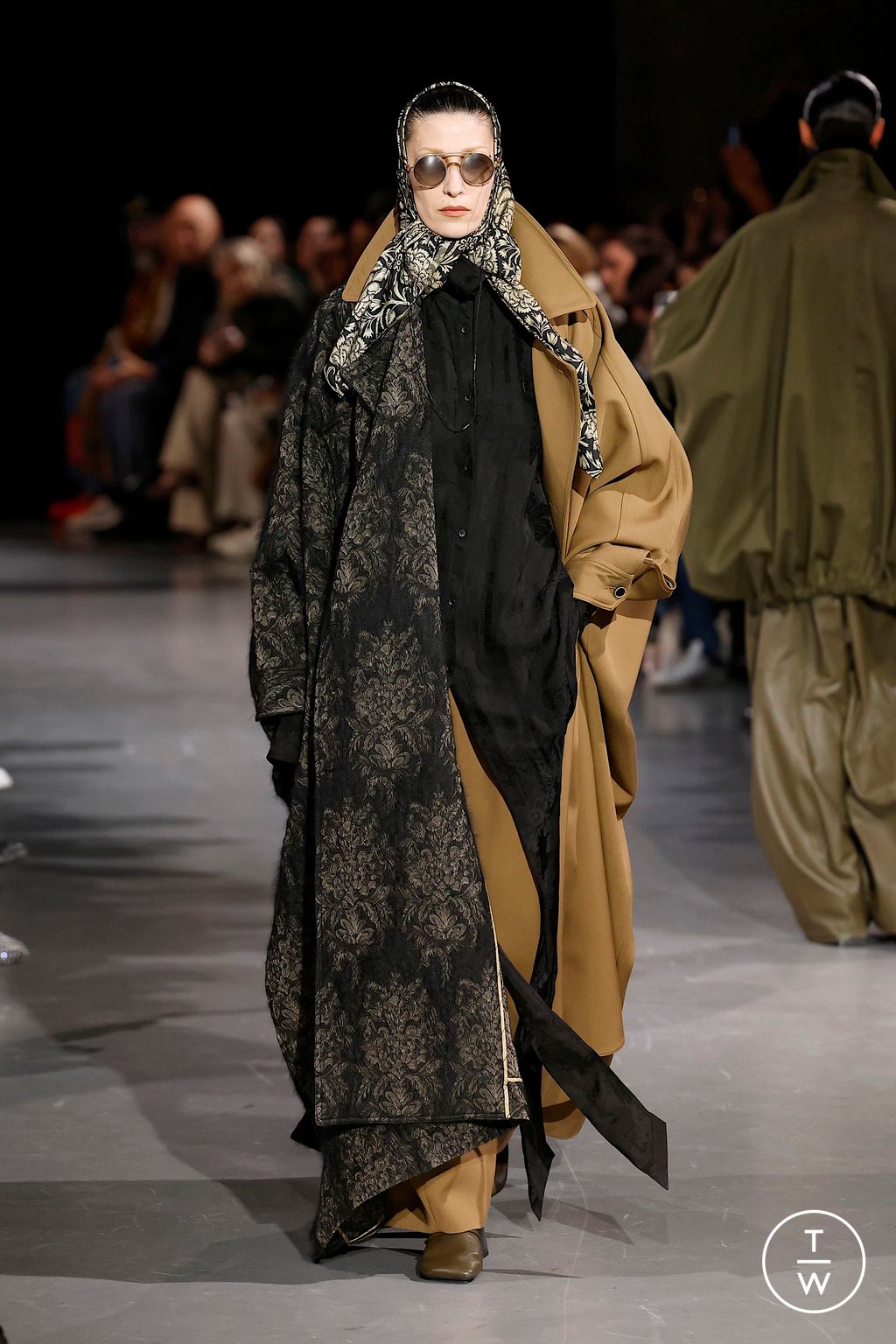 Fashion Week Paris Fall/Winter 2025 look 6 from the Uma Wang collection womenswear