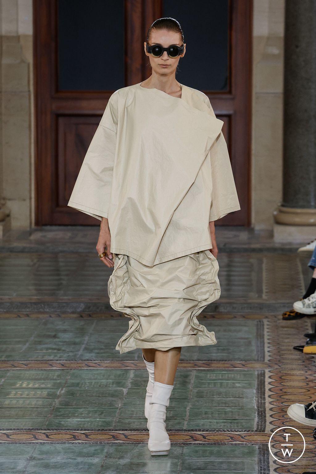 Fashion Week Paris Spring/Summer 2024 look 1 from the Uma Wang collection 女装