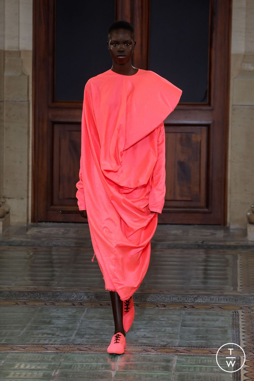 Fashion Week Paris Spring/Summer 2024 look 11 from the Uma Wang collection 女装