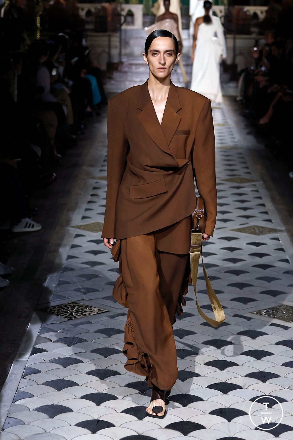 Fashion Week Paris Spring-Summer 2025 look 23 from the Uma Wang collection womenswear