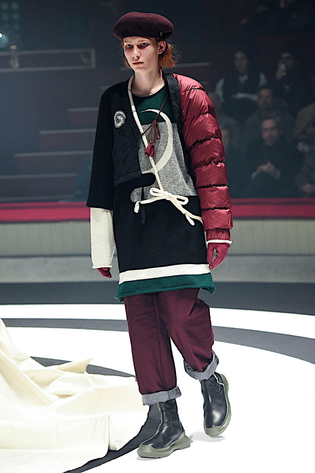 Fashion Week Paris Fall/Winter 2020 look 21 from the Undercover collection 男装