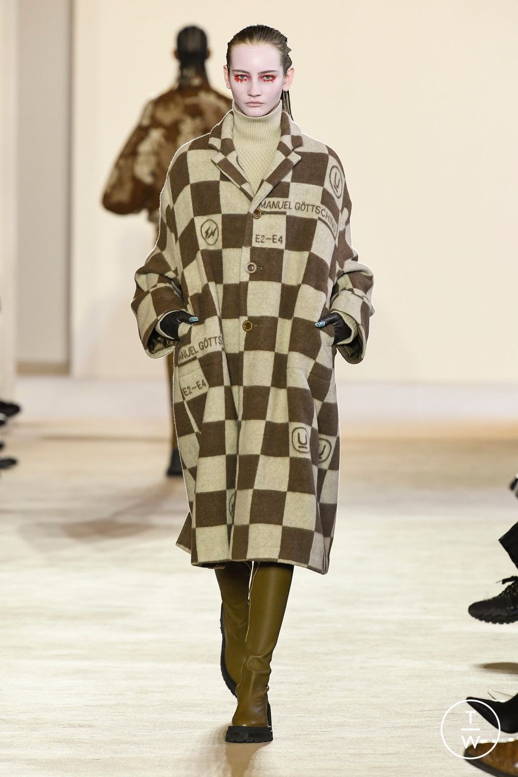 Fashion Week Paris Fall/Winter 2023 look 9 from the Undercover collection womenswear
