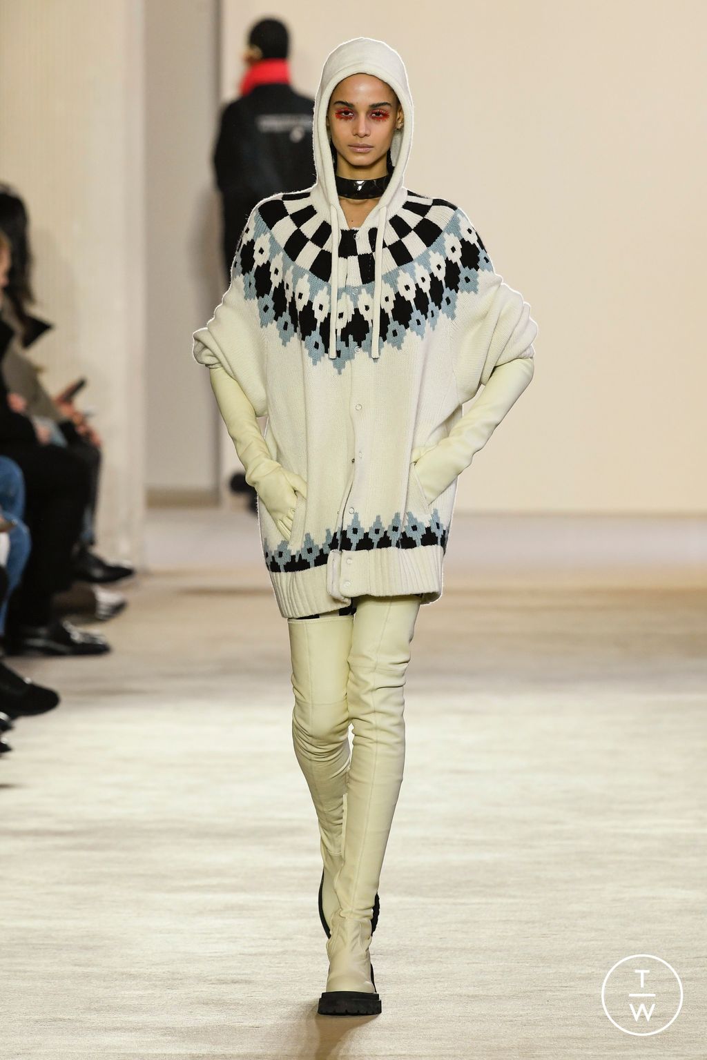 Fashion Week Paris Fall/Winter 2023 look 15 de la collection Undercover womenswear