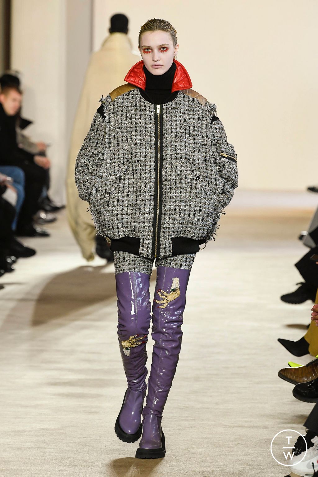 Fashion Week Paris Fall/Winter 2023 look 19 de la collection Undercover womenswear