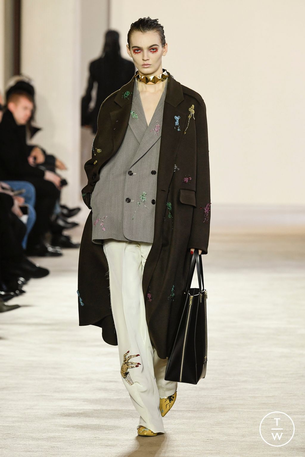 Fashion Week Paris Fall/Winter 2023 look 28 de la collection Undercover womenswear