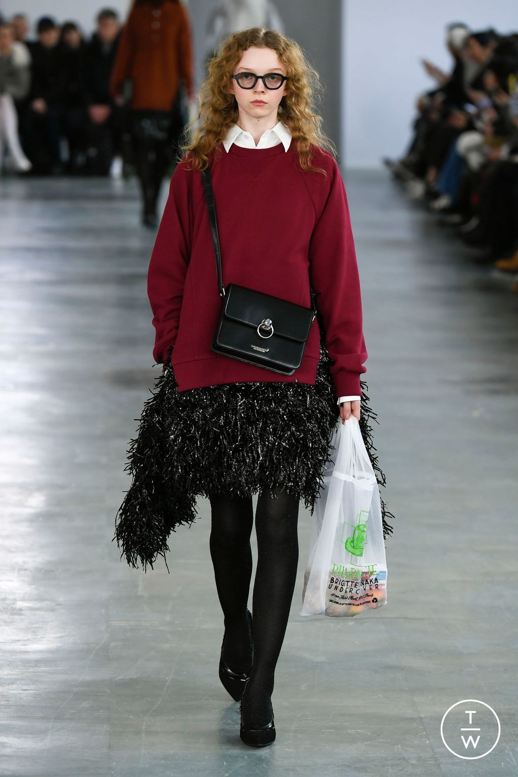 Fashion Week Paris Fall/Winter 2024 look 10 from the Undercover collection 女装