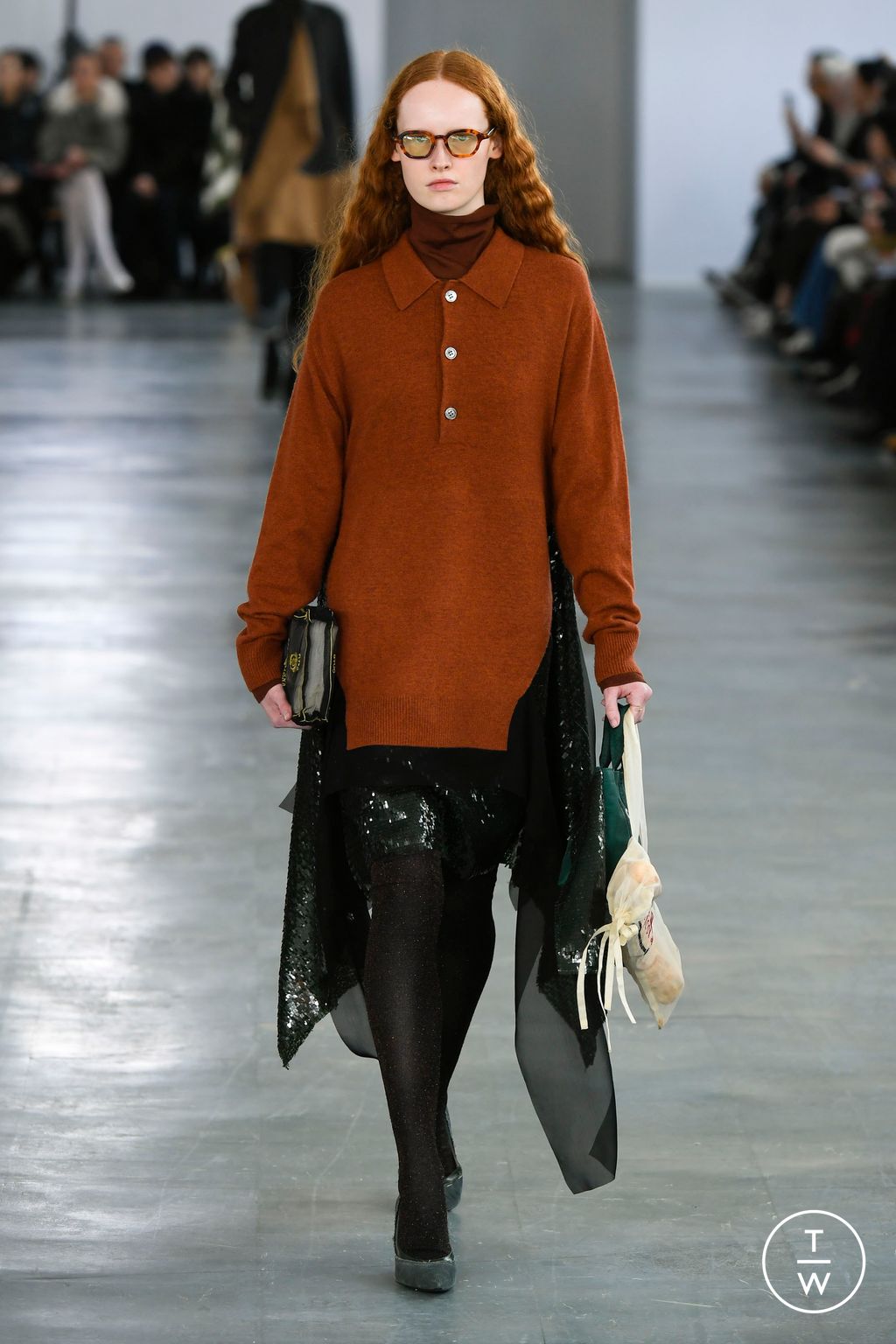 Fashion Week Paris Fall/Winter 2024 look 11 from the Undercover collection womenswear