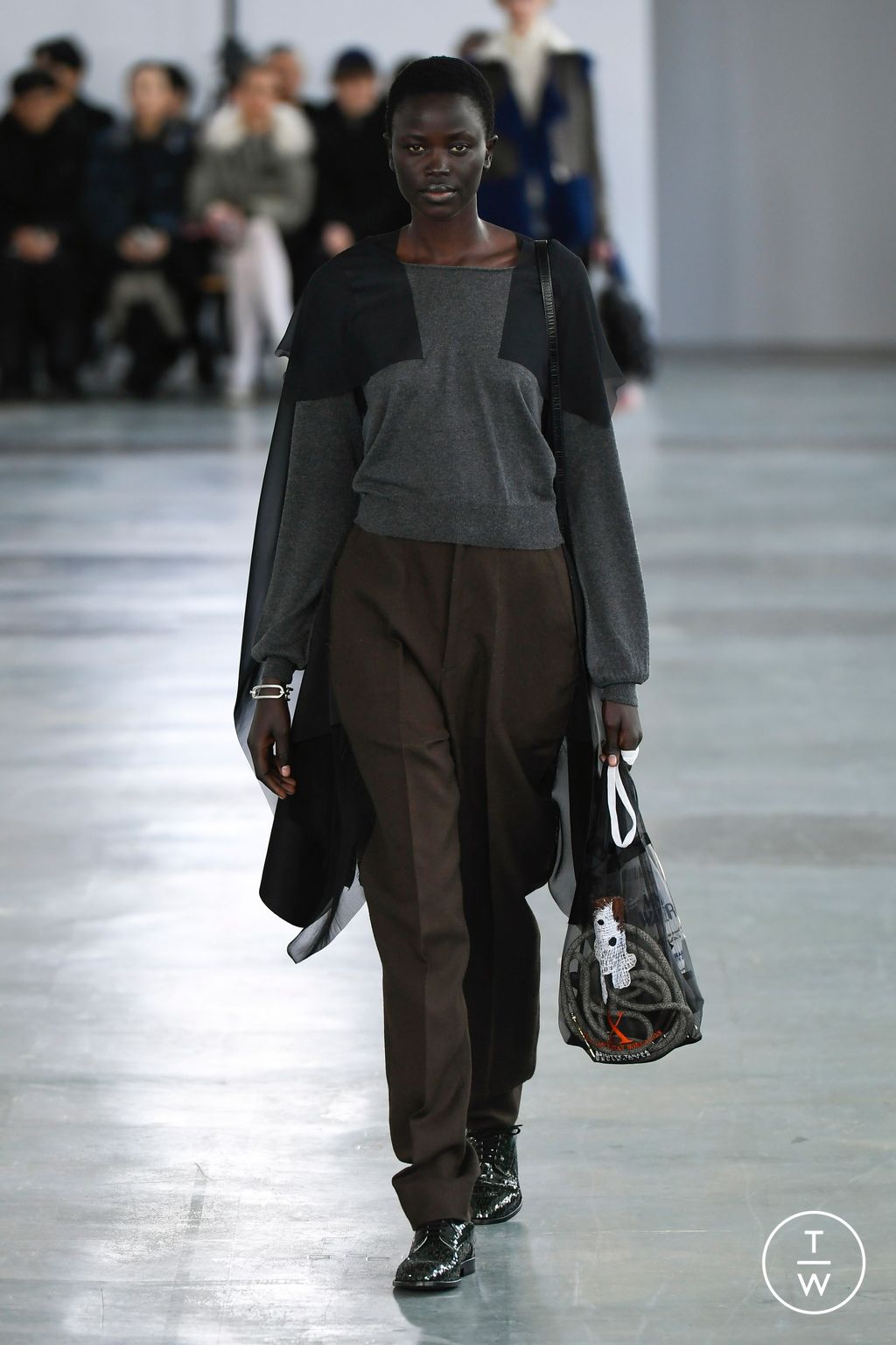 Fashion Week Paris Fall/Winter 2024 look 14 from the Undercover collection 女装