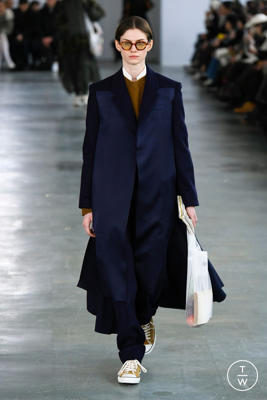 Fashion Week Paris Fall/Winter 2024 look 31 de la collection Undercover womenswear