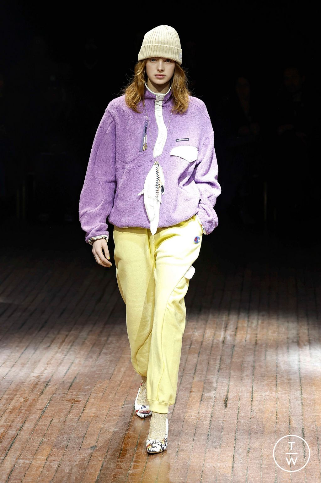 Fashion Week Paris Fall/Winter 2025 look 5 from the Undercover collection womenswear