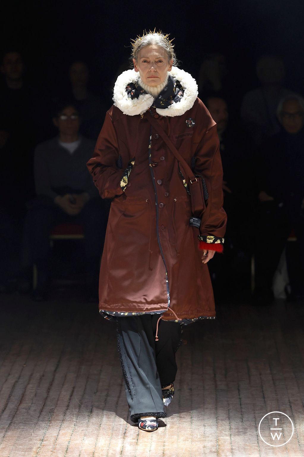 Fashion Week Paris Fall/Winter 2025 look 16 from the Undercover collection womenswear