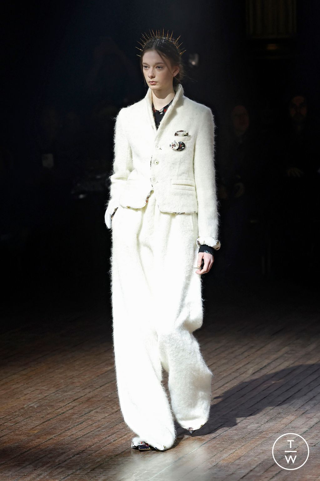 Fashion Week Paris Fall/Winter 2025 look 21 from the Undercover collection womenswear