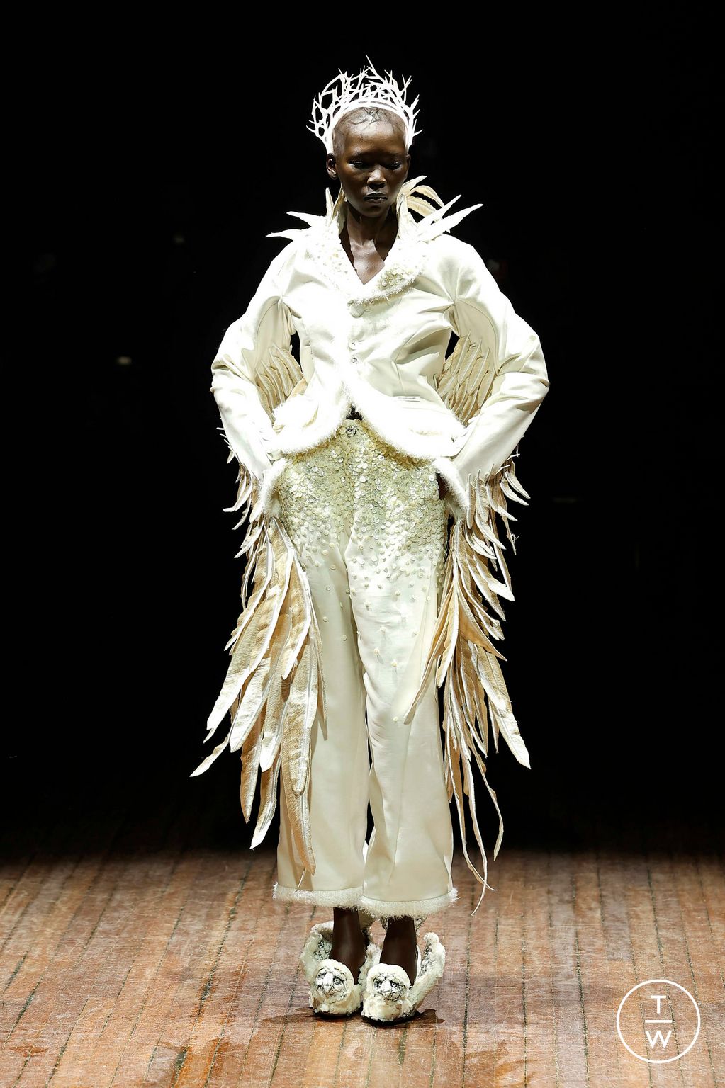 Fashion Week Paris Fall/Winter 2025 look 47 de la collection Undercover womenswear