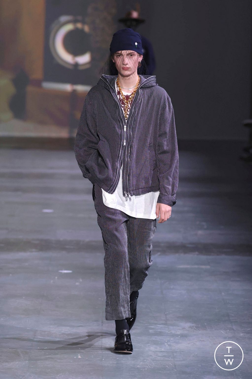 Fashion Week Paris Spring-Summer 2025 look 36 from the Undercover collection menswear