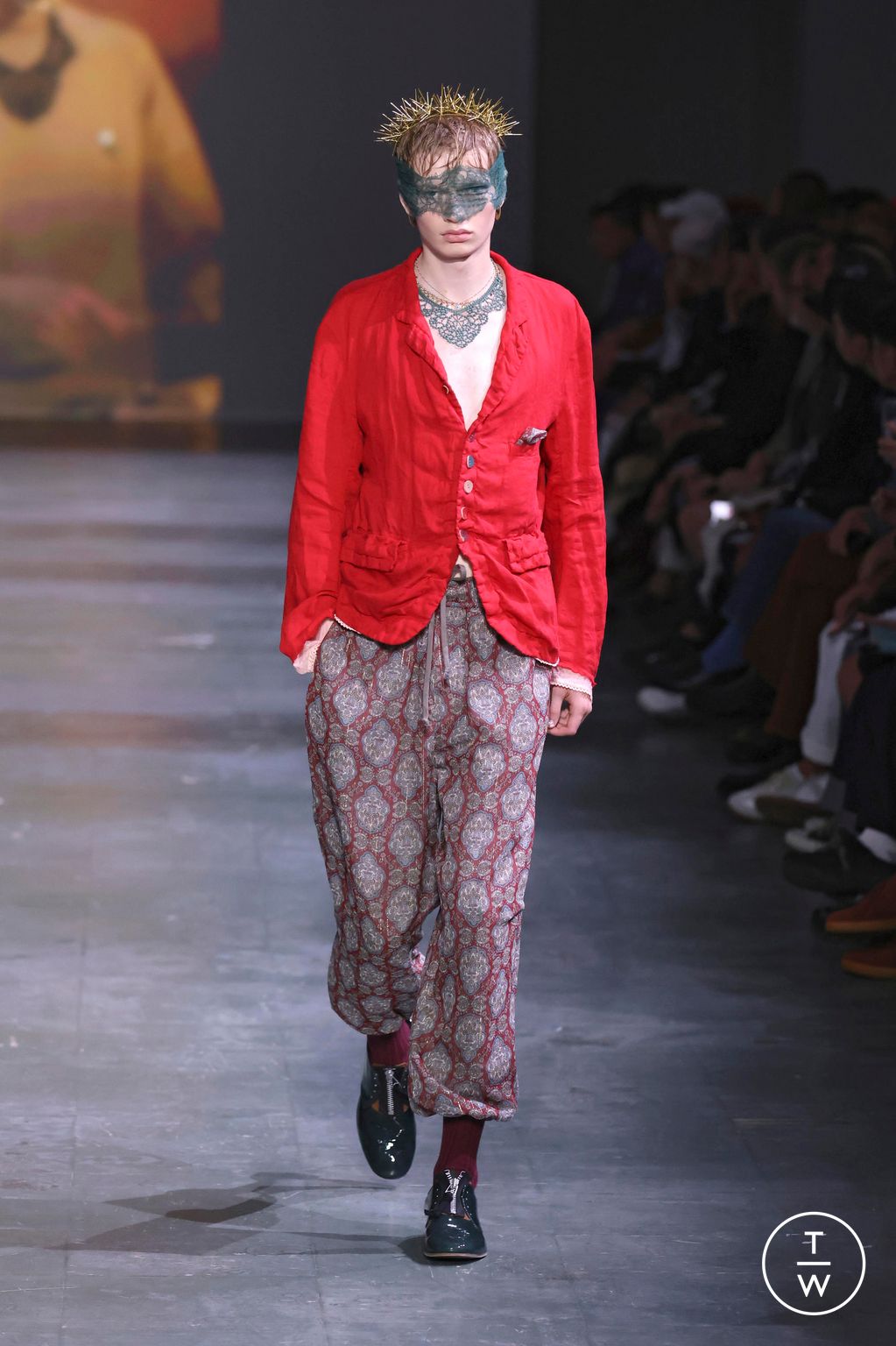Fashion Week Paris Spring-Summer 2025 look 49 from the Undercover collection menswear