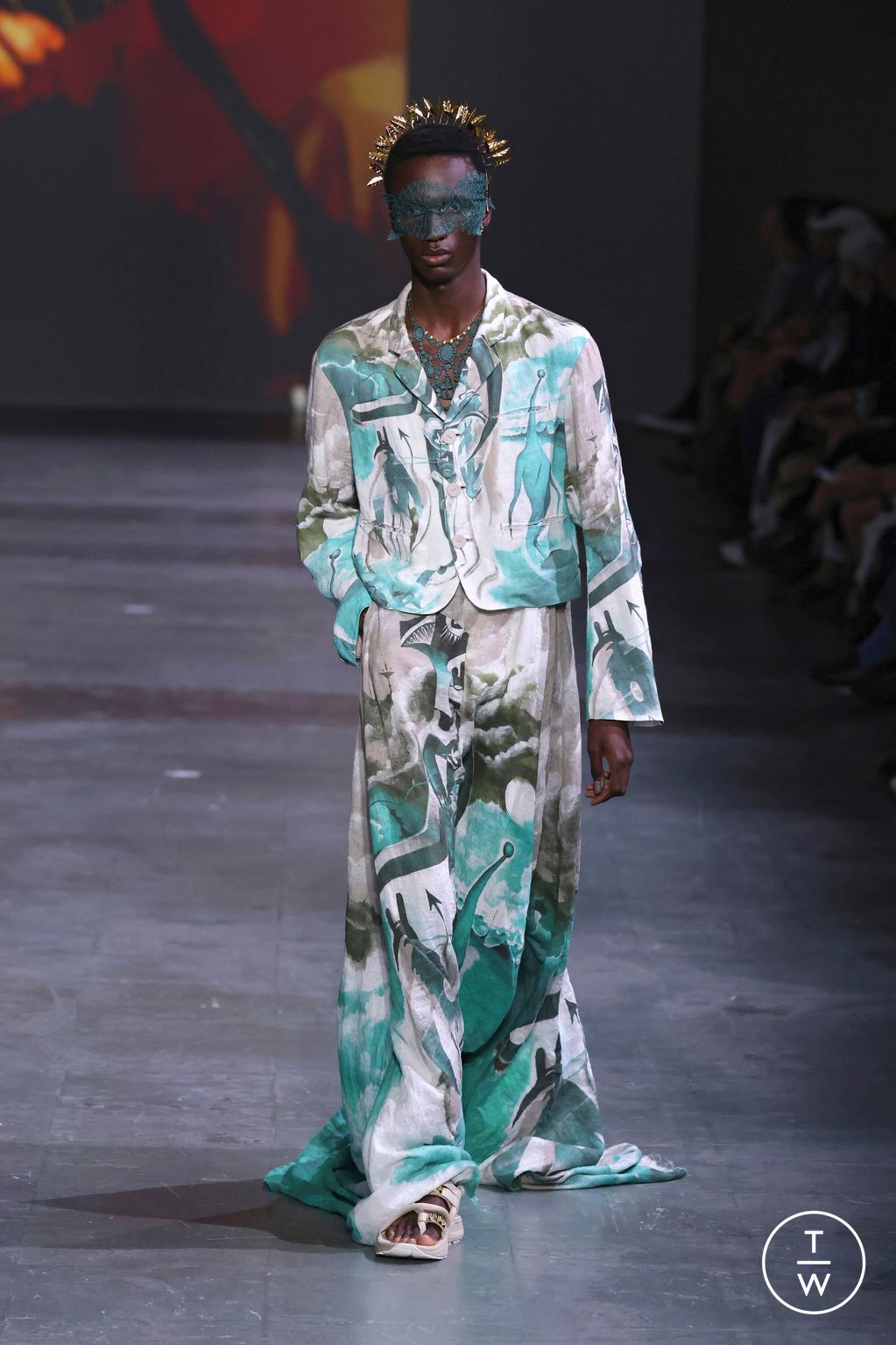 Fashion Week Paris Spring-Summer 2025 look 53 from the Undercover collection menswear