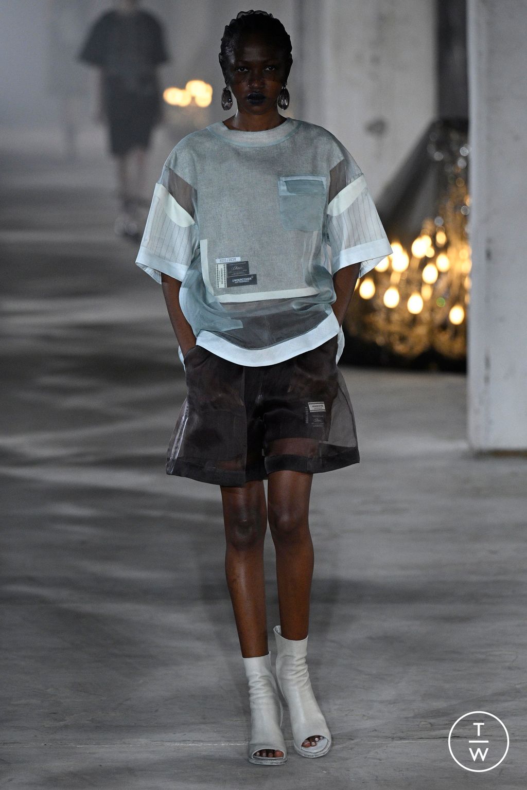 Fashion Week Paris Spring/Summer 2024 look 6 from the Undercover collection womenswear