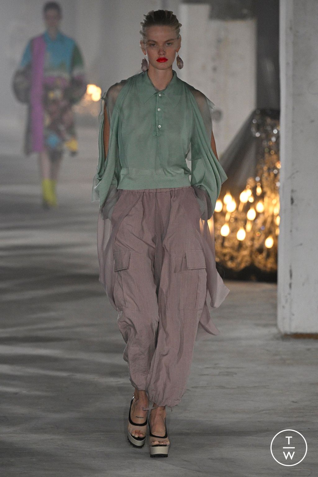 Fashion Week Paris Spring/Summer 2024 look 22 from the Undercover collection womenswear