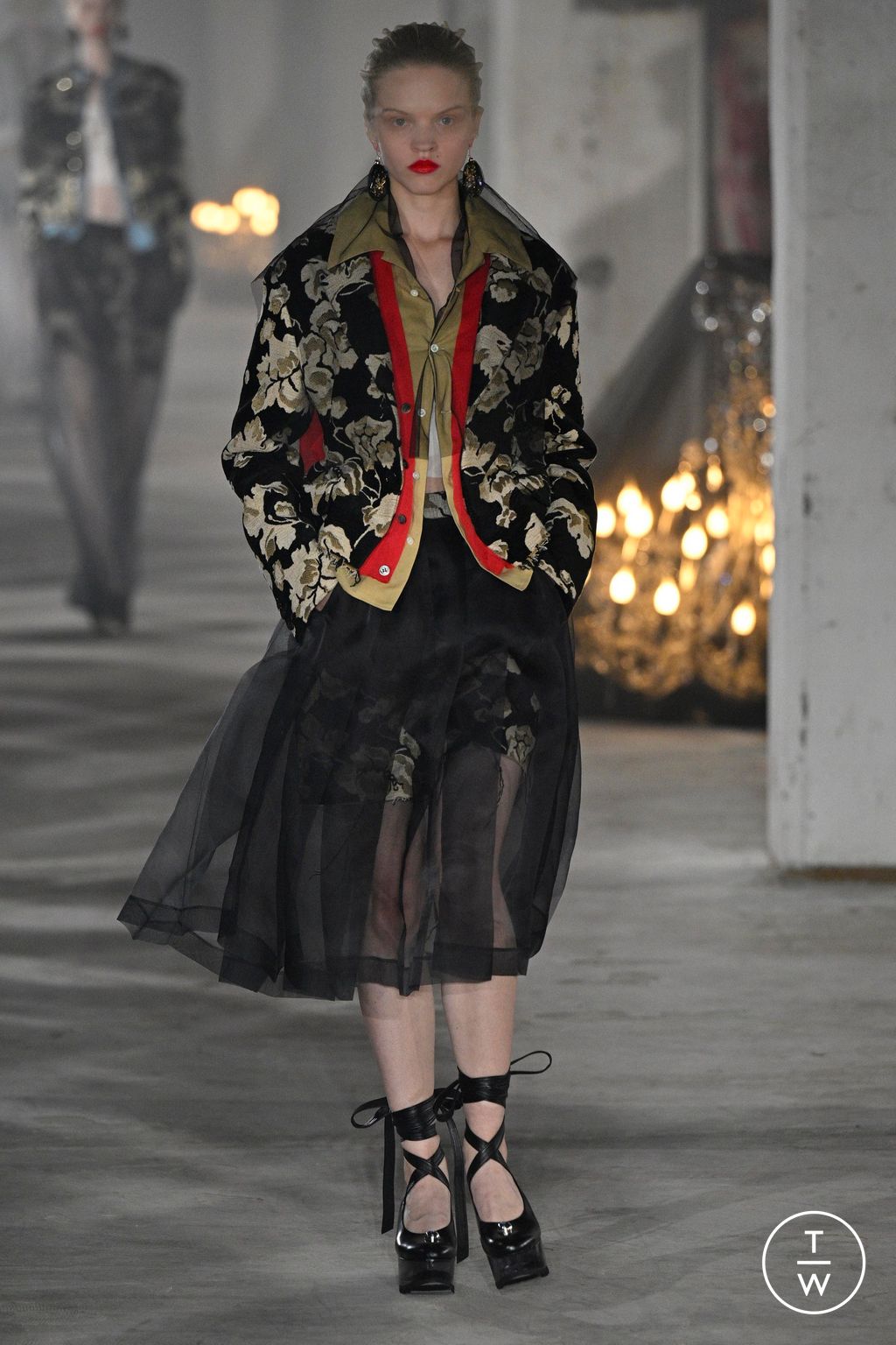 Fashion Week Paris Spring/Summer 2024 look 35 from the Undercover collection 女装