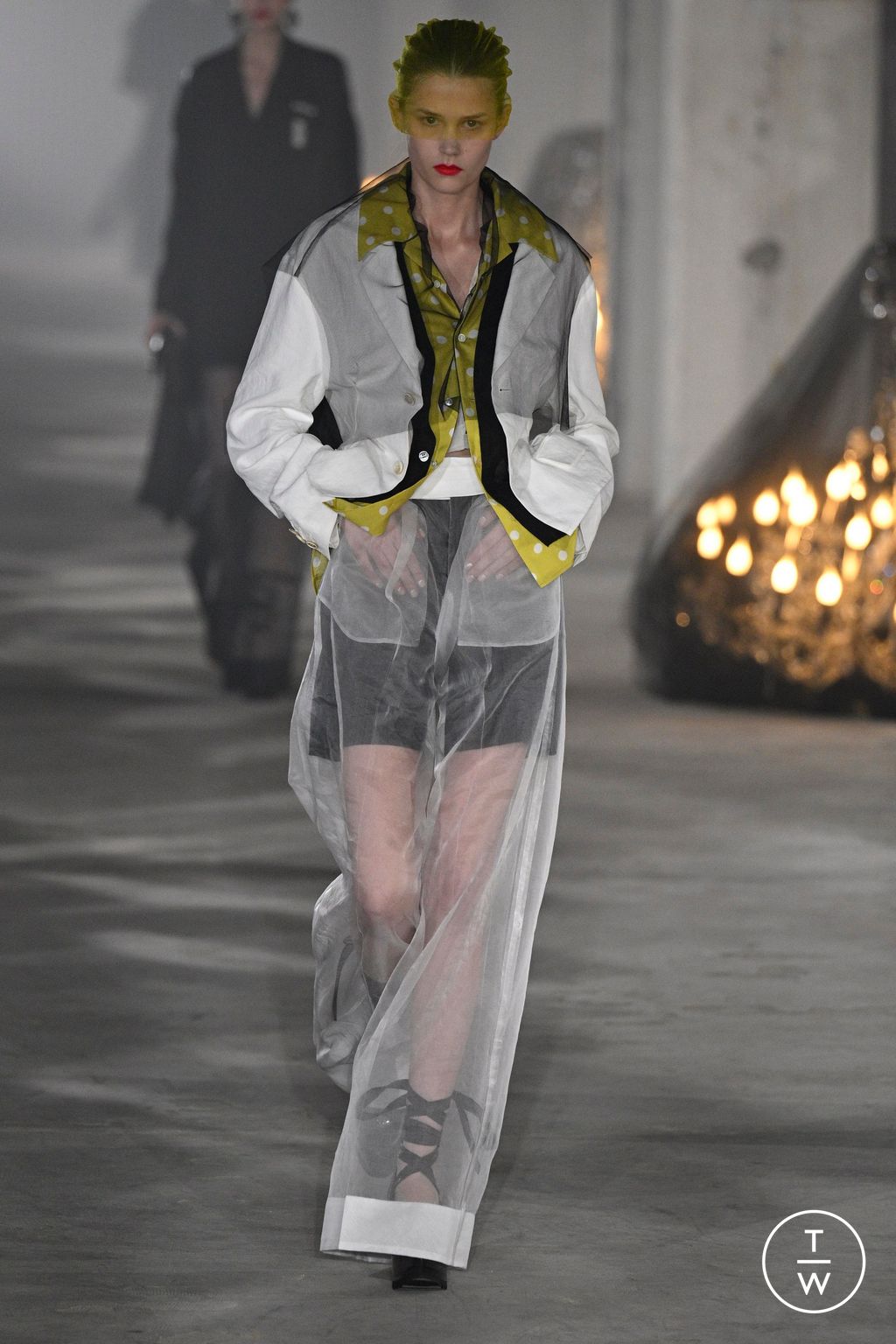 Fashion Week Paris Spring/Summer 2024 look 37 from the Undercover collection womenswear
