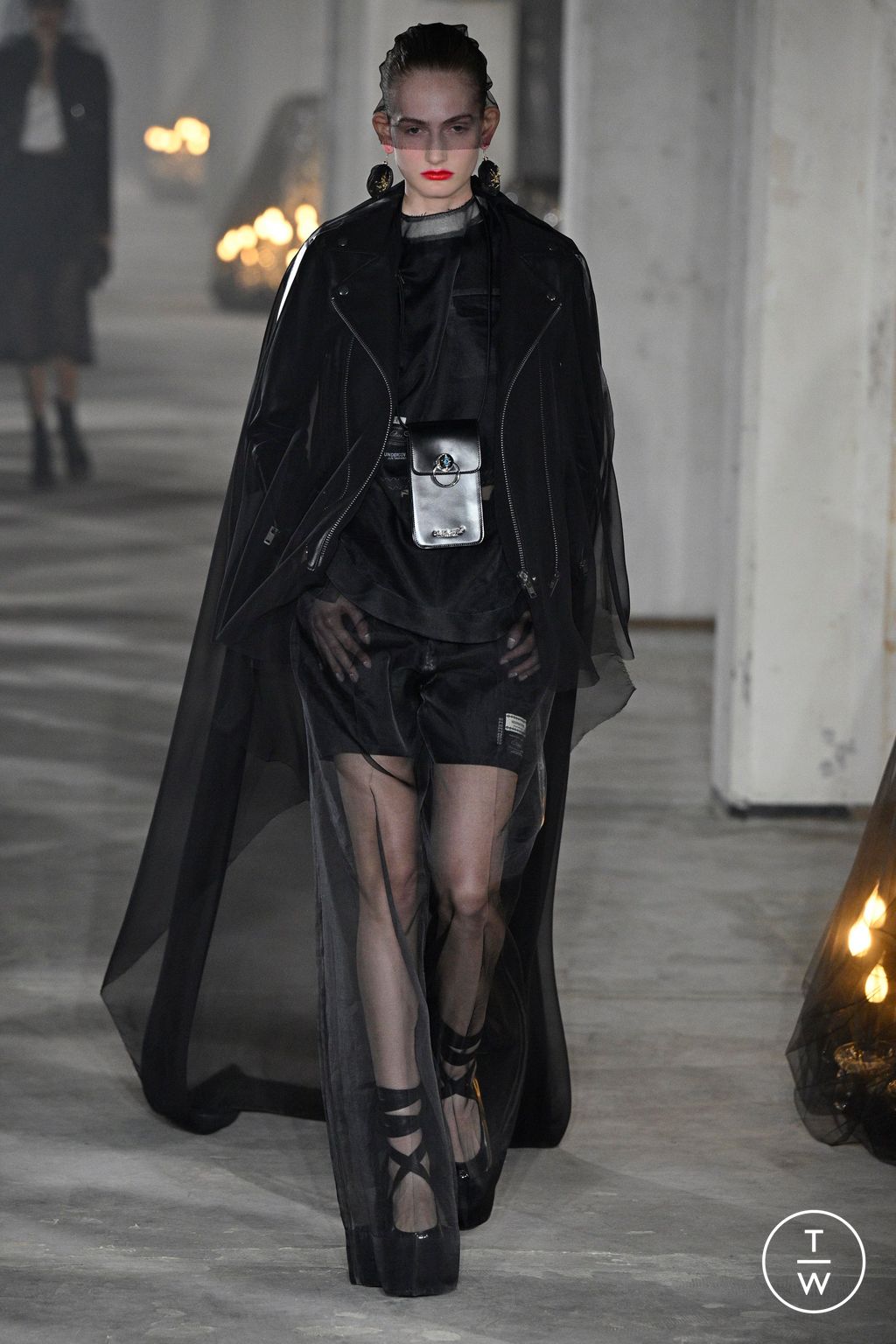 Fashion Week Paris Spring/Summer 2024 look 40 from the Undercover collection womenswear