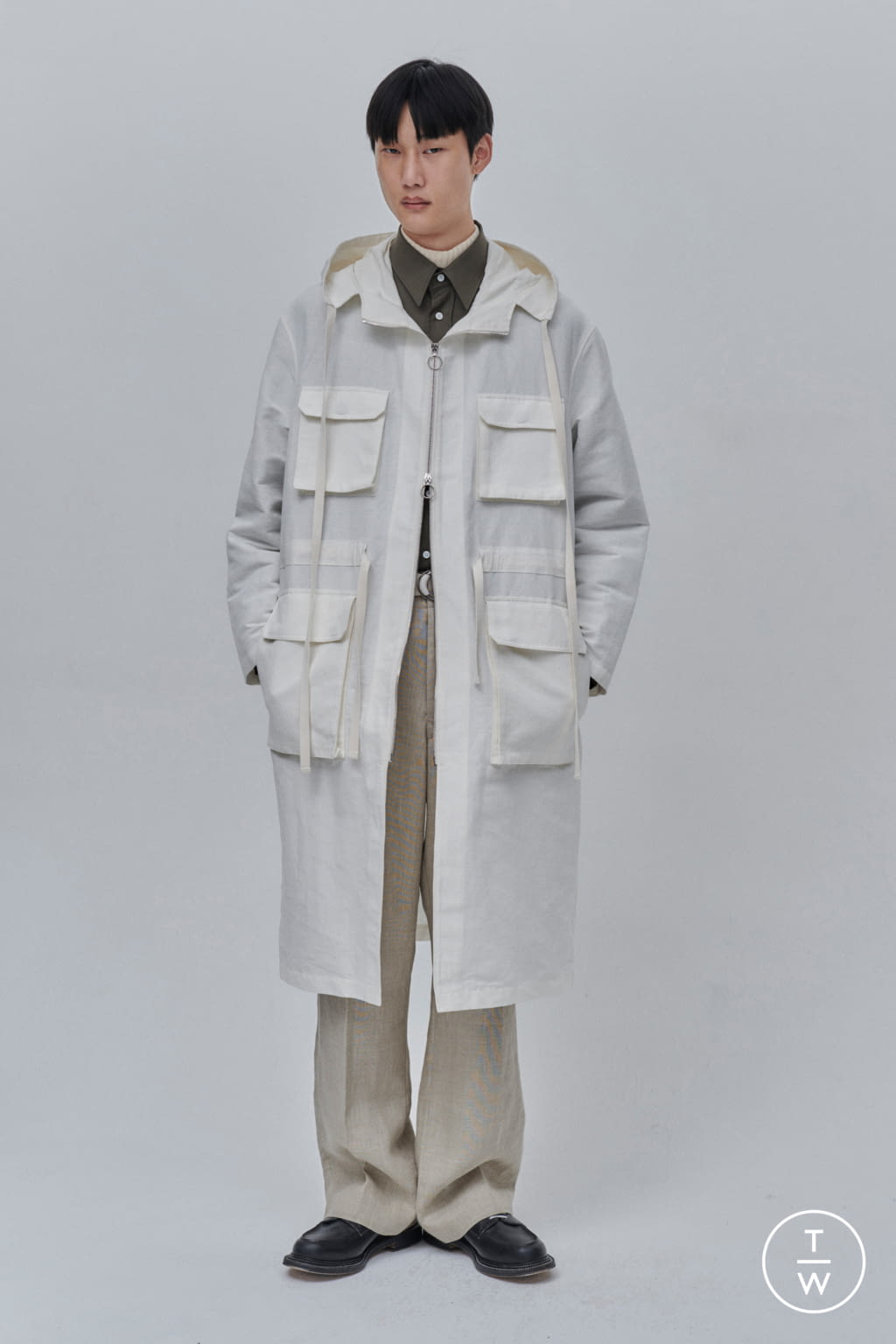 Fashion Week Paris Spring/Summer 2022 look 3 from the UNIFORME collection menswear
