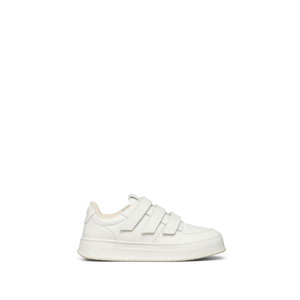 Fashion Week Paris Fall/Winter 2024 look 43 de la collection Ami menswear accessories